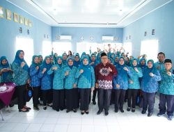 Kunker Di Sungai Keruh Rosada Rohman Melakukan Pembinaan 10 Program Pokok PKK