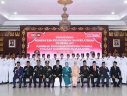 Tugas Selesai, Bupati Hadiahi Paskibraka Muara Enim Karya Wisata ke 3 Kota Indonesia