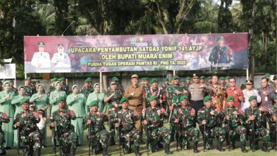 Bupati Muara Enim H. Edison, S.H., M.Hum Pimpin Upacara Penyambutan Kepulangan 450 Prajurit Yonif 141/AYJP Dari Satgas Pamtas RI-Papua Nugini